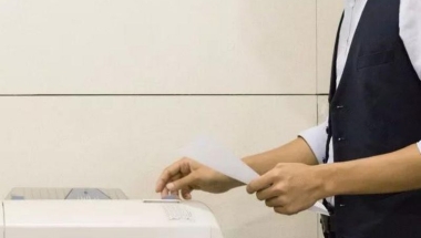 深圳妈妈是集体户小孩怎么入户(深圳落户政策2022学历入户)