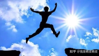 应届毕业生到手工资一万左右，在上海算什么水平？