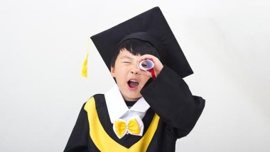 深圳中学新入职教师几乎都是博士！遭网友们热议！