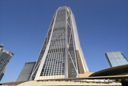 比起研究“小孩上深圳集体户口还是老家户口好”，你更值得思考如何应对