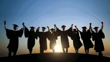 2020年留学生落户深圳指南（条件+流程+补贴）