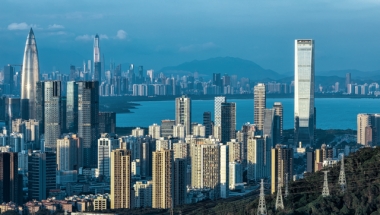 重磅！深圳拟修订户籍政策：大专学历不再直接核准落户，积分入户需居住就业10年……